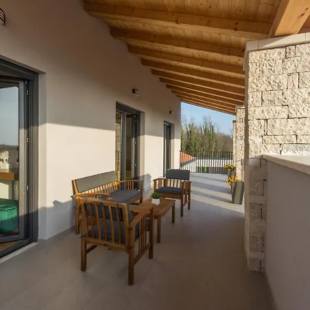 Harmony Villa Mofardini